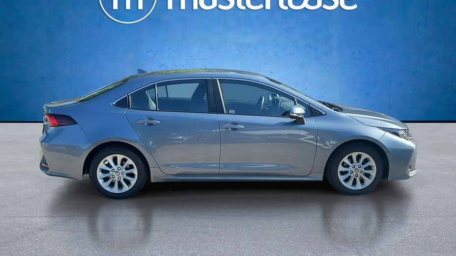 TOYOTA Corolla -