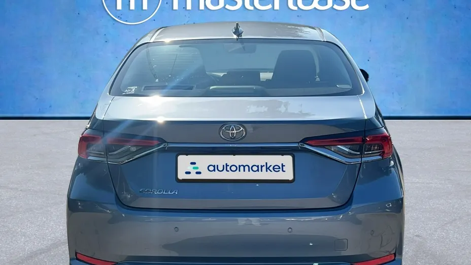 TOYOTA Corolla -
