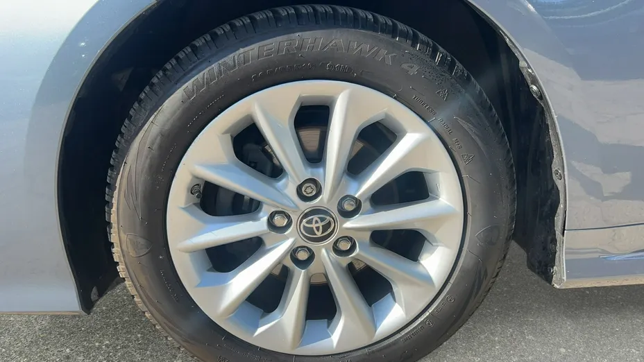 TOYOTA Corolla -
