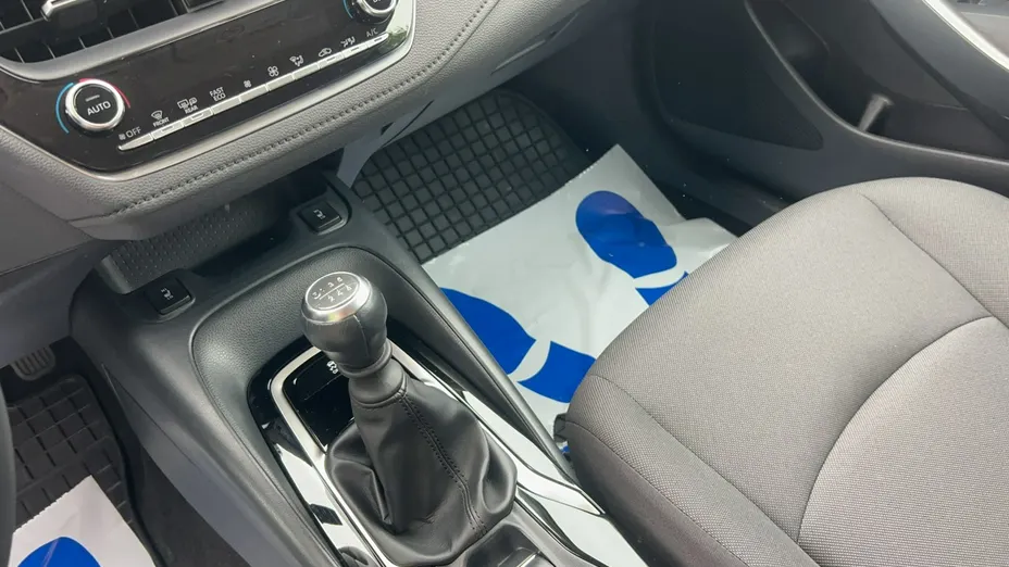 TOYOTA Corolla -
