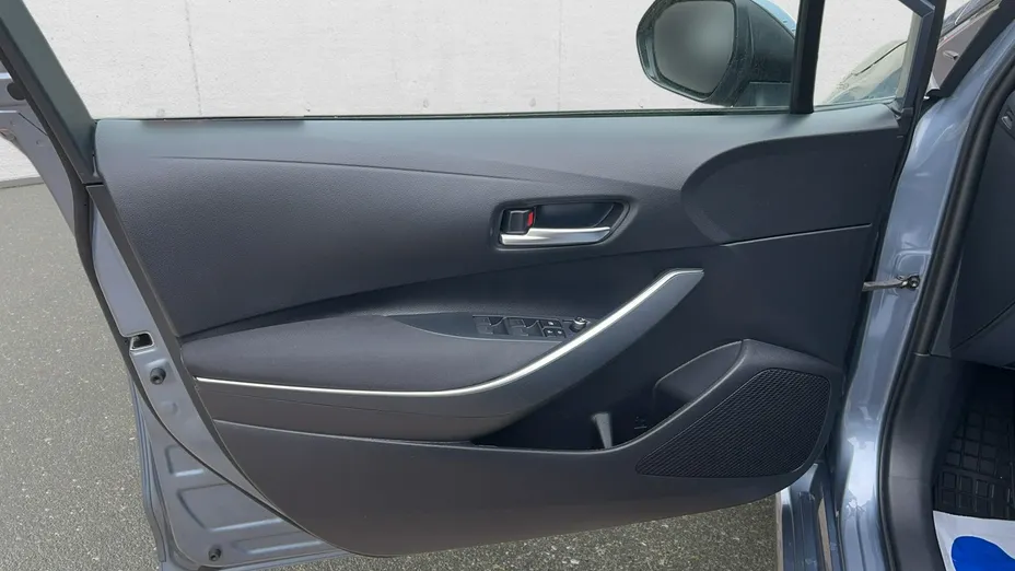 TOYOTA Corolla -
