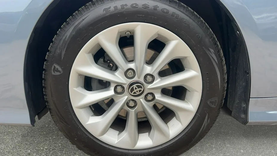 TOYOTA Corolla -