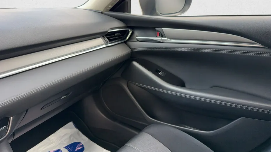 MAZDA 6 -