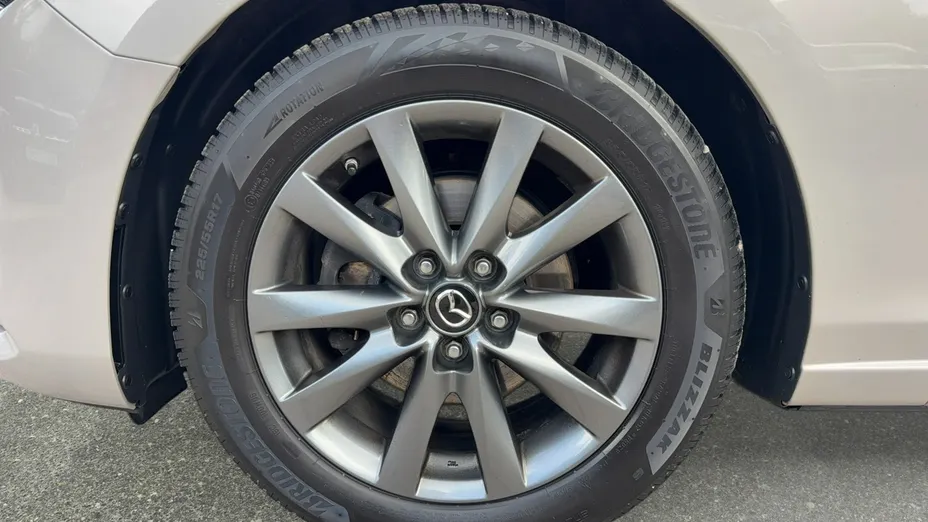 MAZDA 6 -
