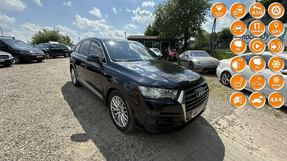 AUDI Q7 -