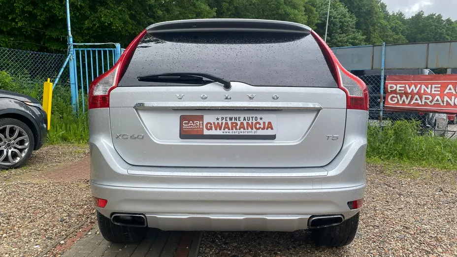 VOLVO XC60 -