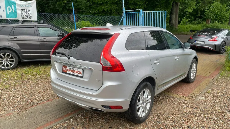 VOLVO XC60 -
