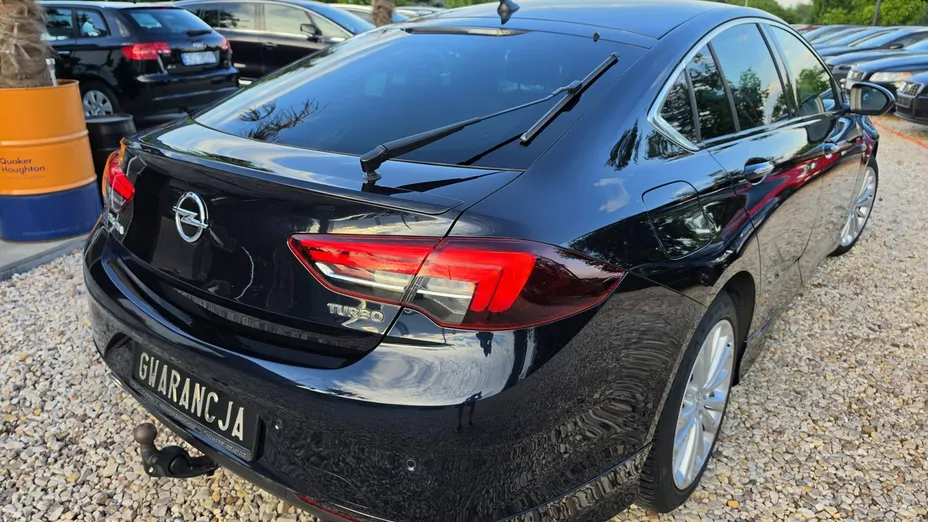 OPEL Insignia -