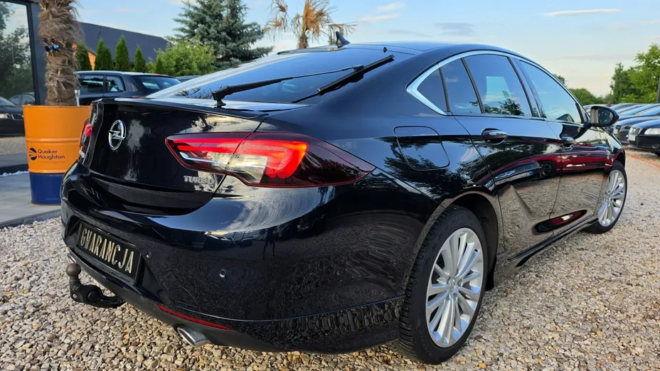 OPEL Insignia -