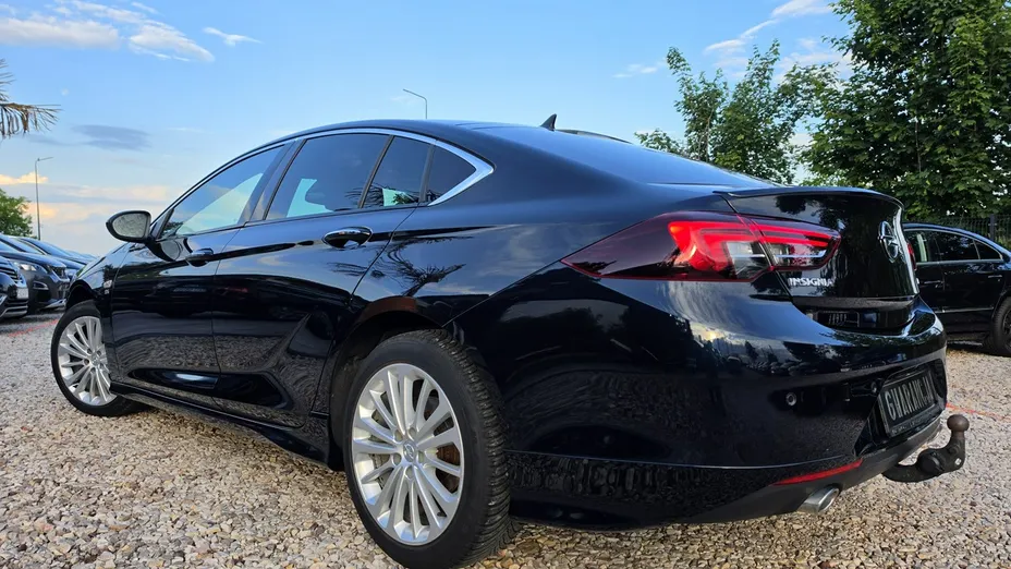 OPEL Insignia -