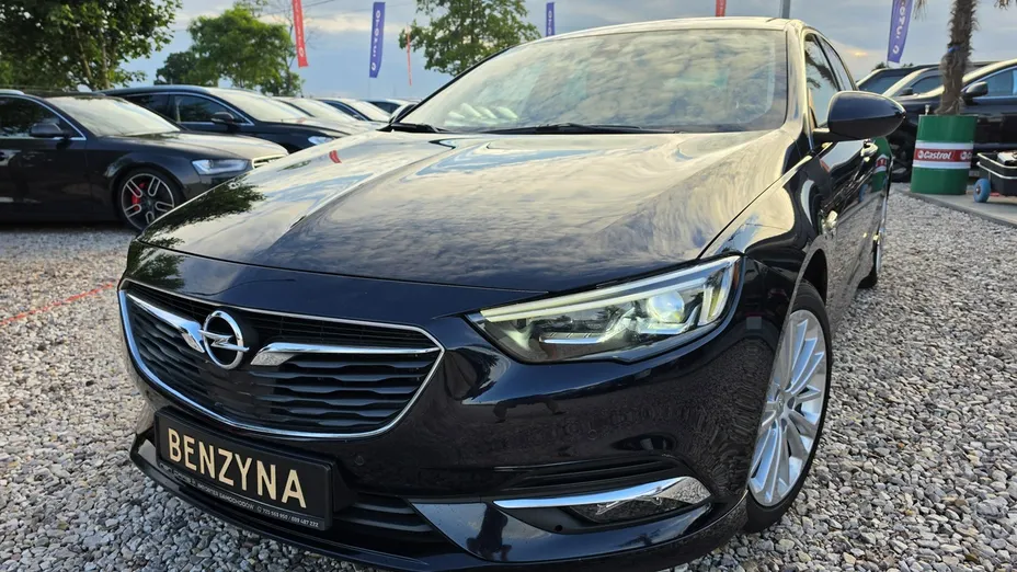 OPEL Insignia -