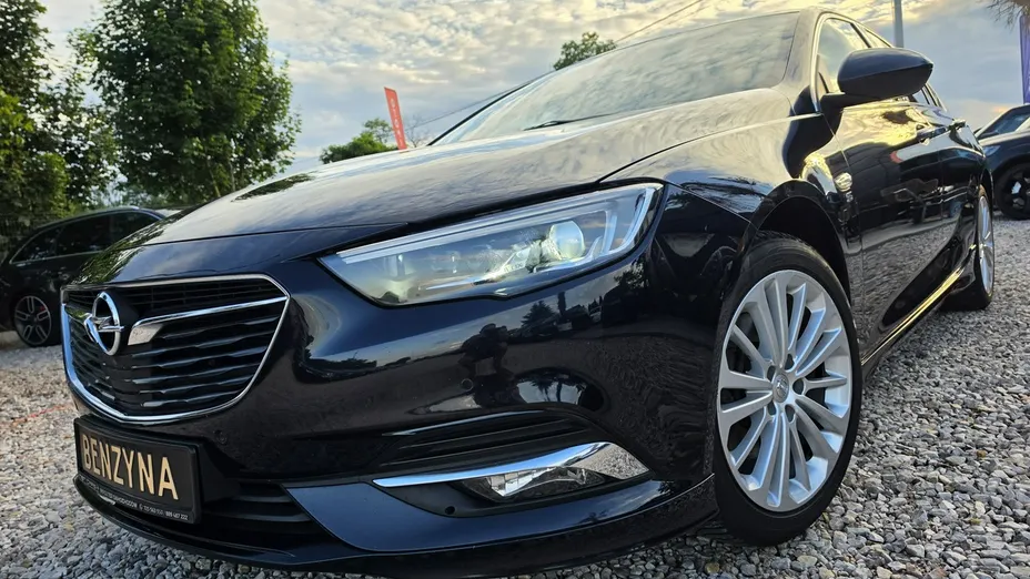 OPEL Insignia -