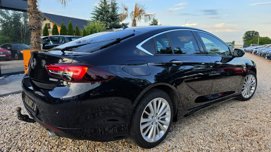 OPEL Insignia -