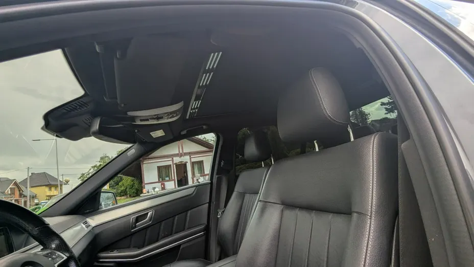 MERCEDES-BENZ E Klasa -
