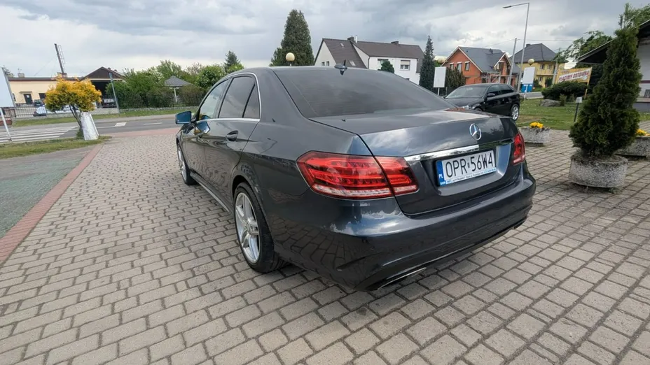 MERCEDES-BENZ E Klasa -