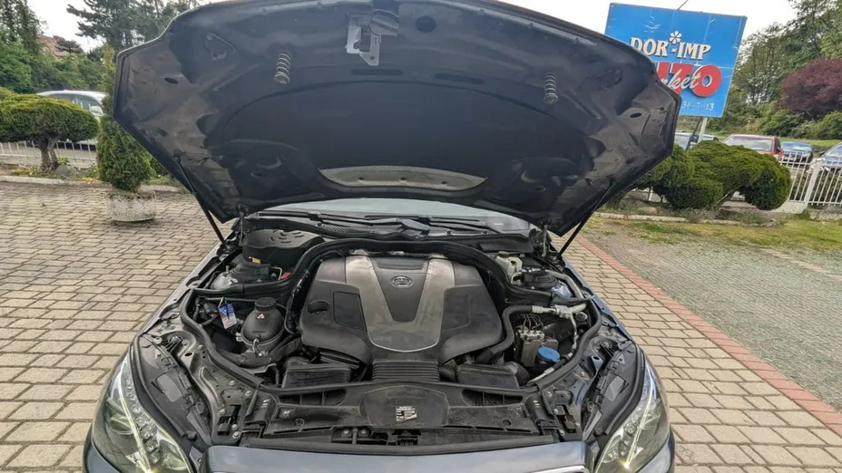 MERCEDES-BENZ E Klasa -