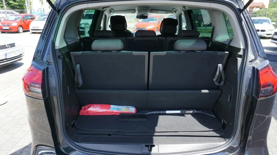 OPEL Zafira -