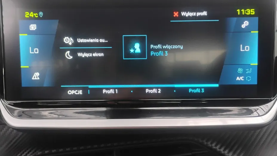 PEUGEOT 208 -