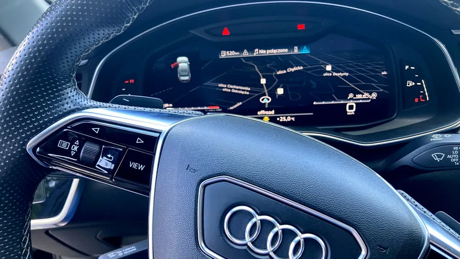 AUDI A6 -