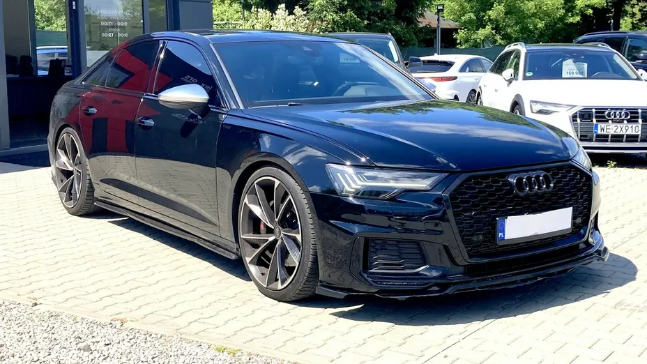 AUDI A6 -