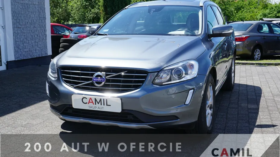 VOLVO XC60 -