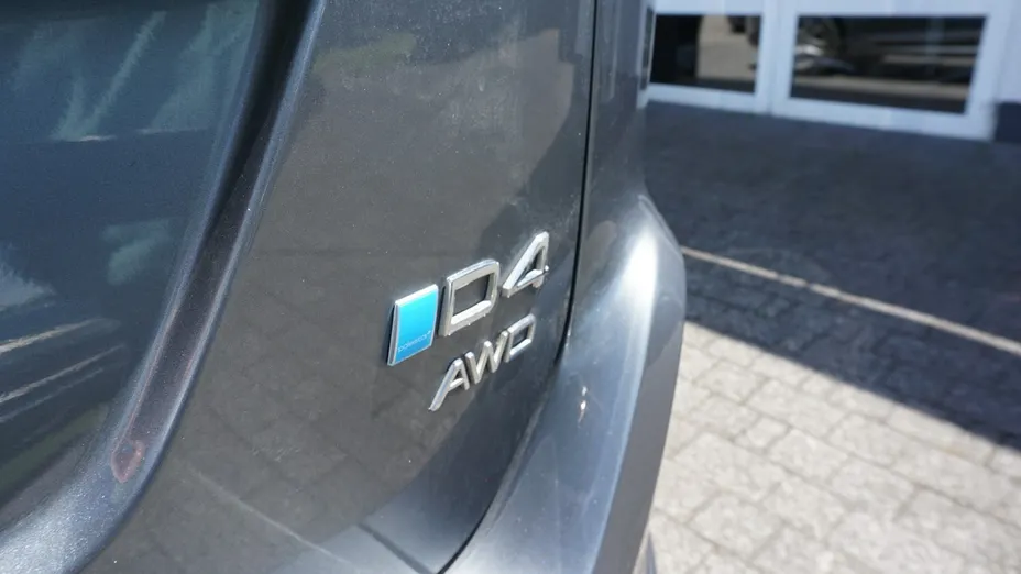 VOLVO XC60 -