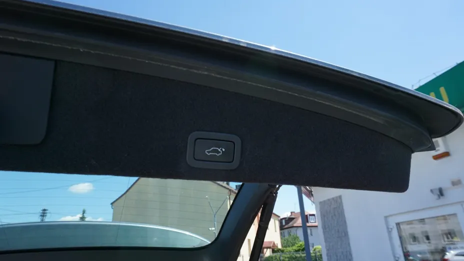 VOLVO XC60 -