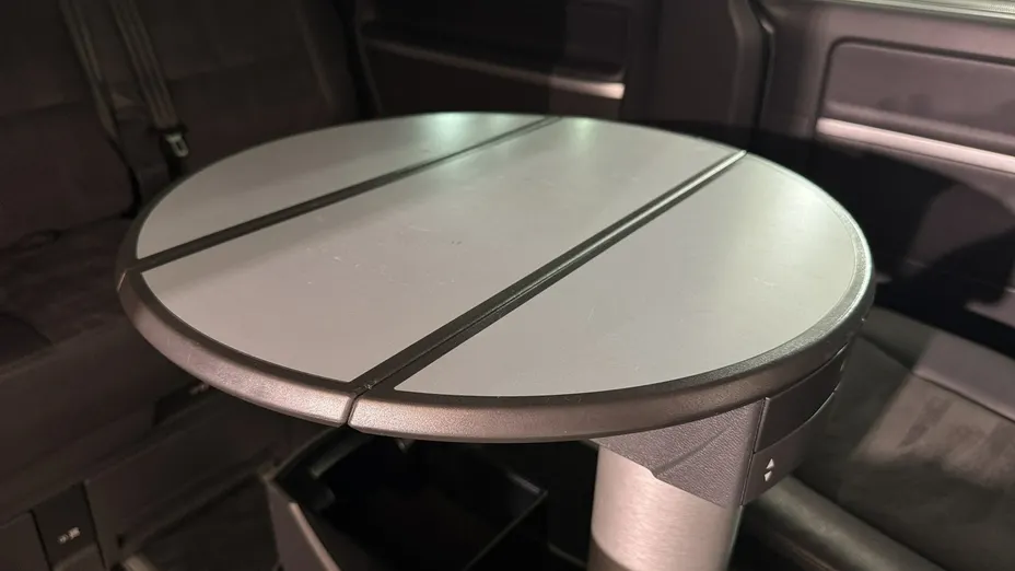 VOLKSWAGEN Multivan -