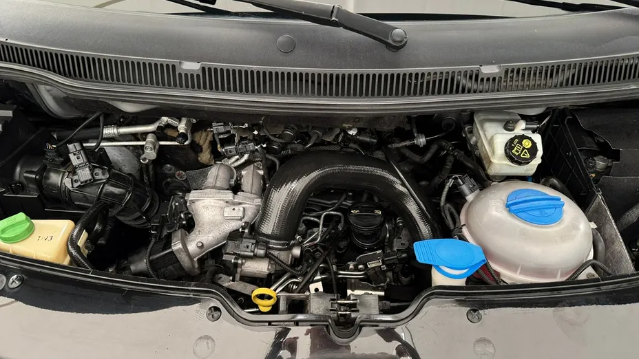 VOLKSWAGEN Multivan -