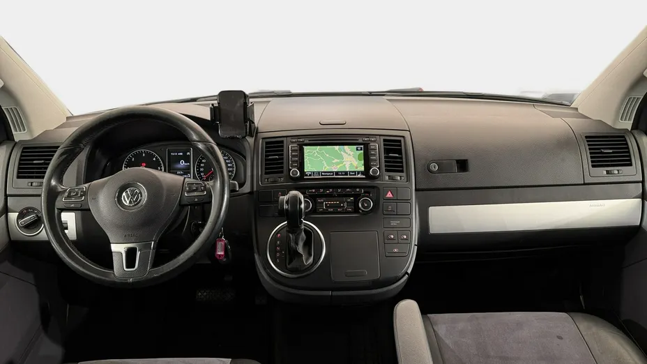 VOLKSWAGEN Multivan -
