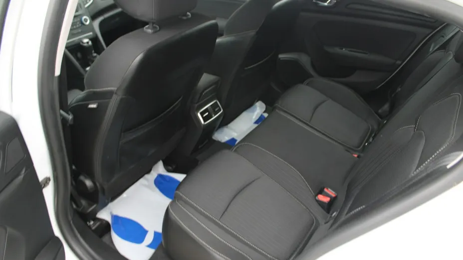 RENAULT Megane -