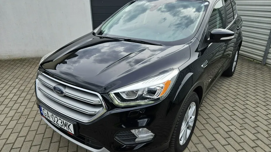 FORD Kuga -