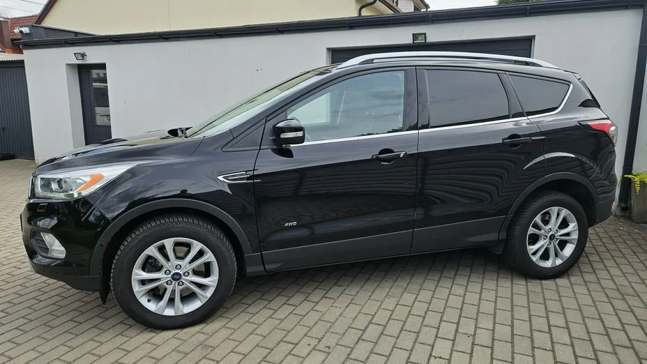 FORD Kuga -