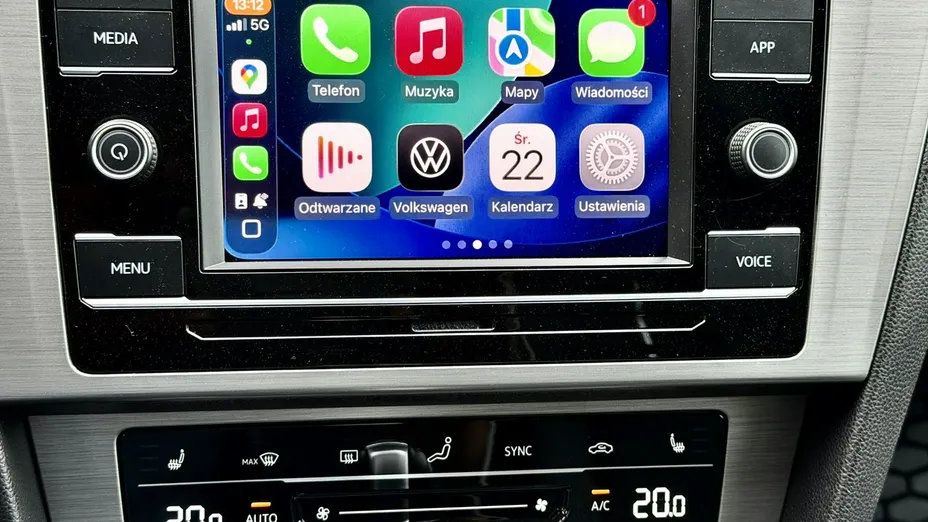 VOLKSWAGEN Passat -