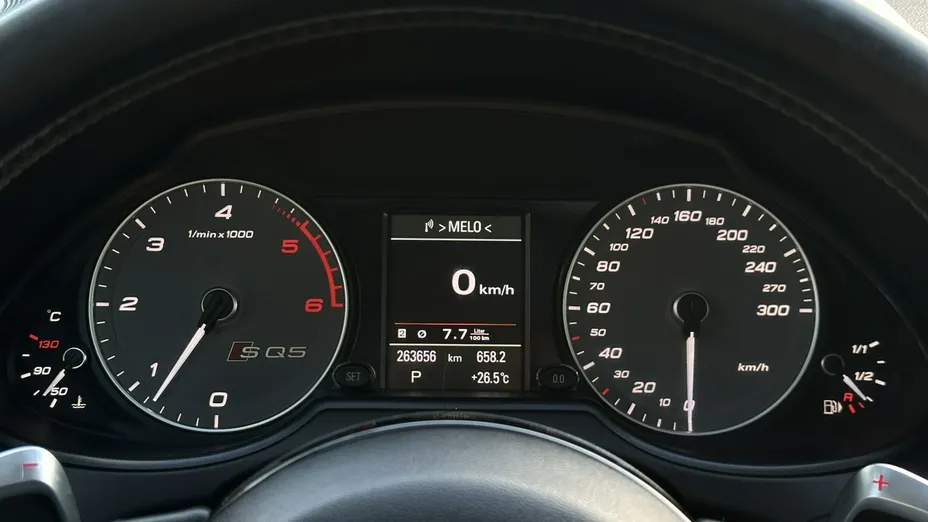 AUDI SQ5 -