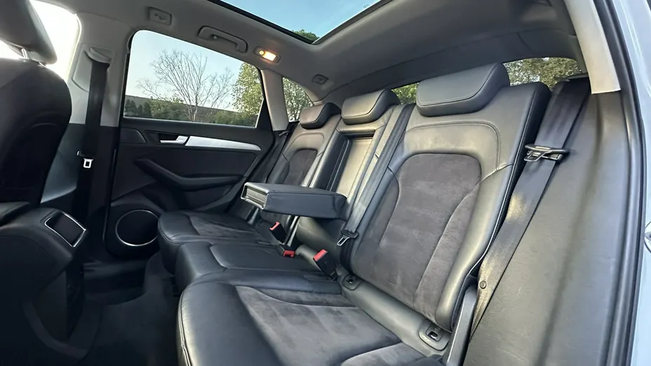 AUDI SQ5 -