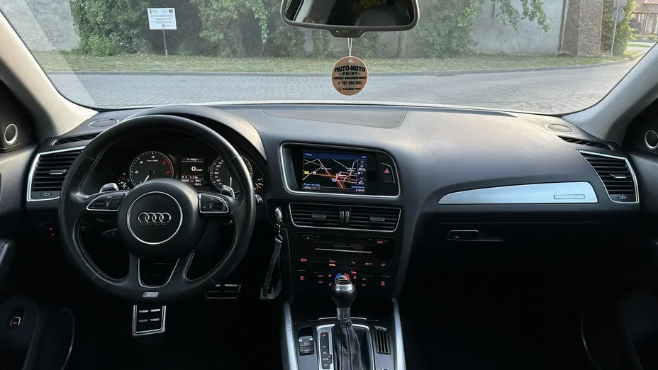 AUDI SQ5 -