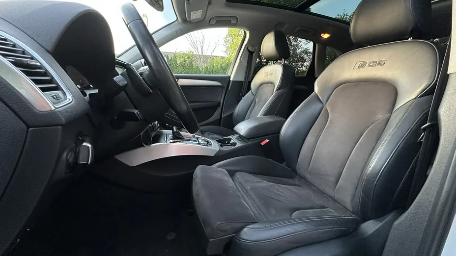 AUDI SQ5 -
