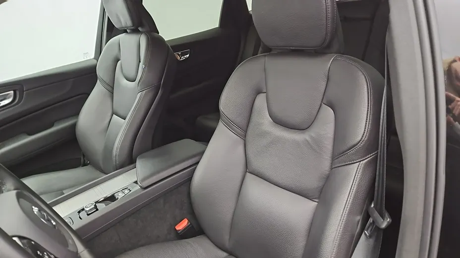 VOLVO XC60 -