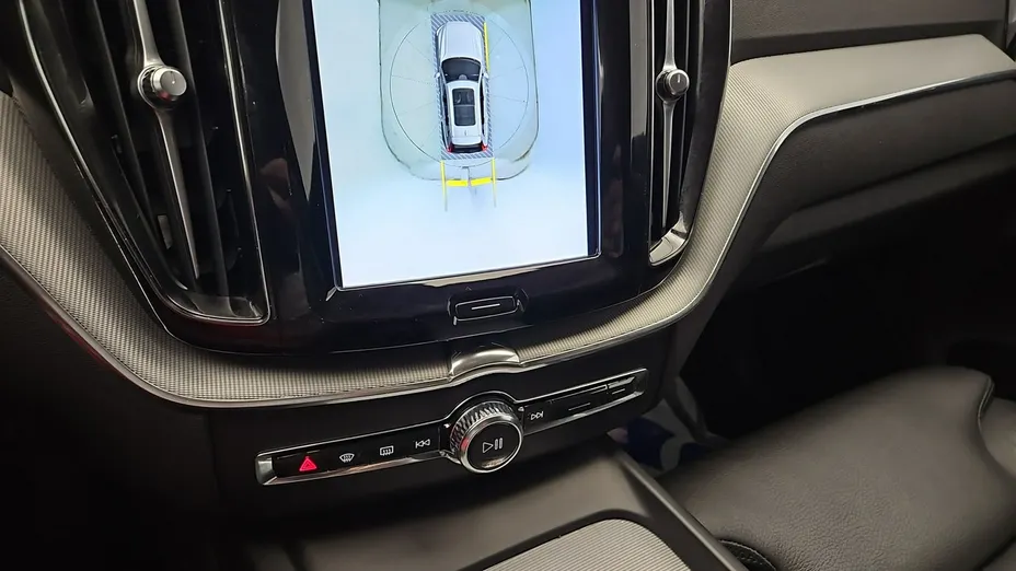 VOLVO XC60 -
