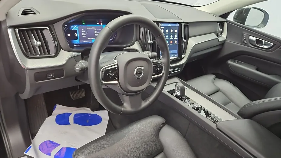 VOLVO XC60 -