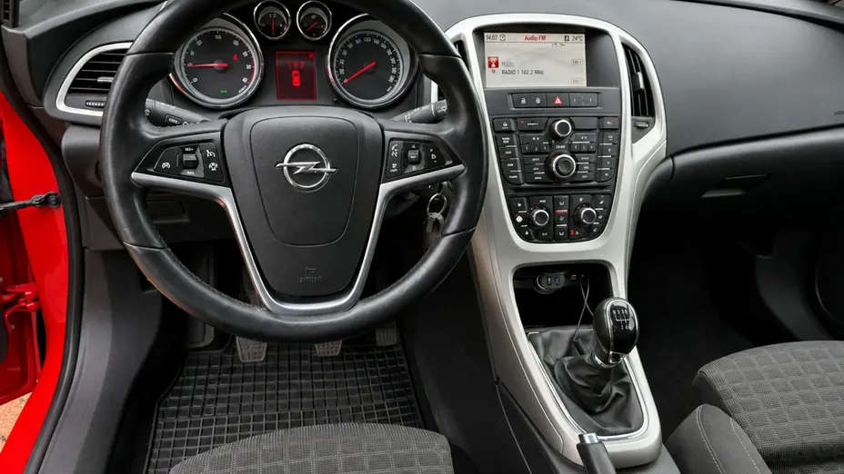 OPEL Astra -