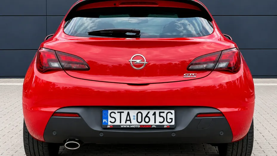 OPEL Astra -