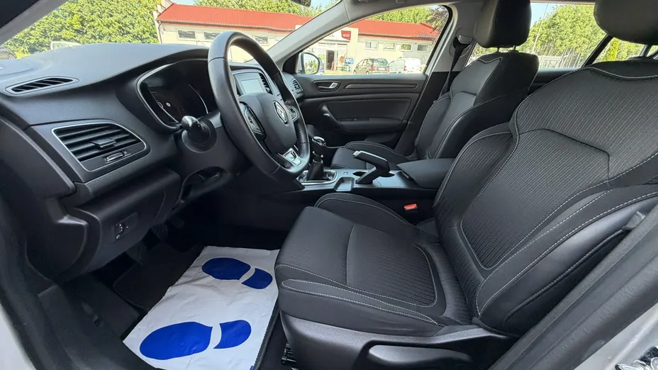RENAULT Megane -