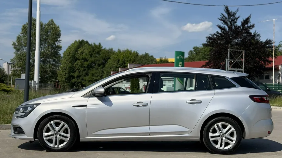 RENAULT Megane -