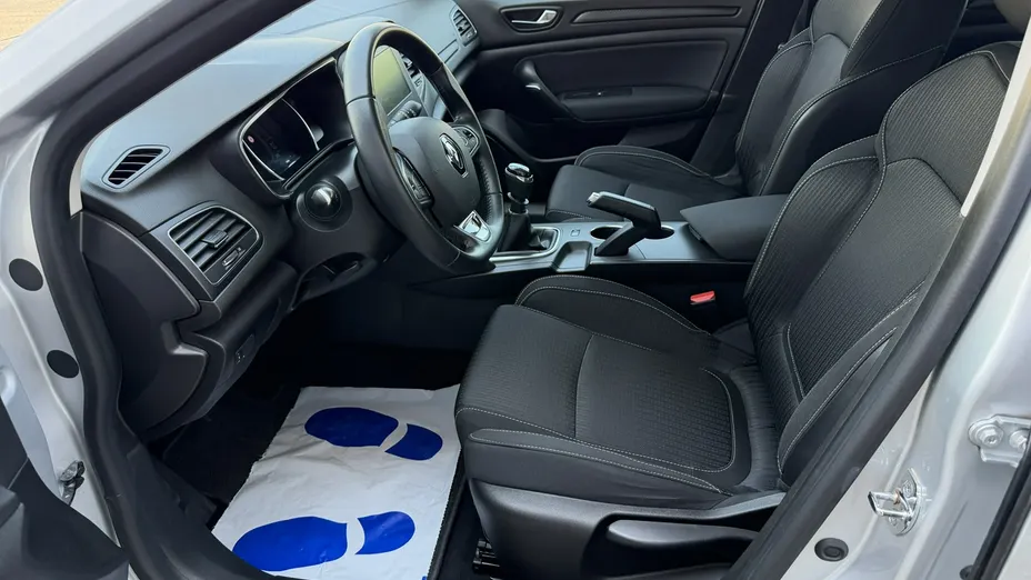 RENAULT Megane -