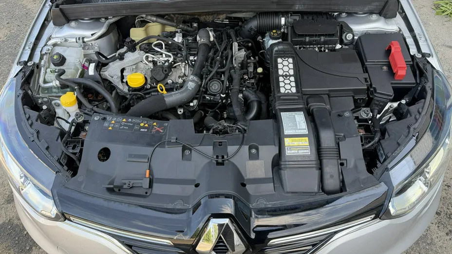 RENAULT Megane -