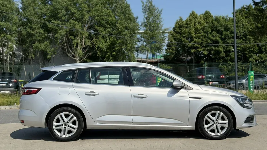 RENAULT Megane -