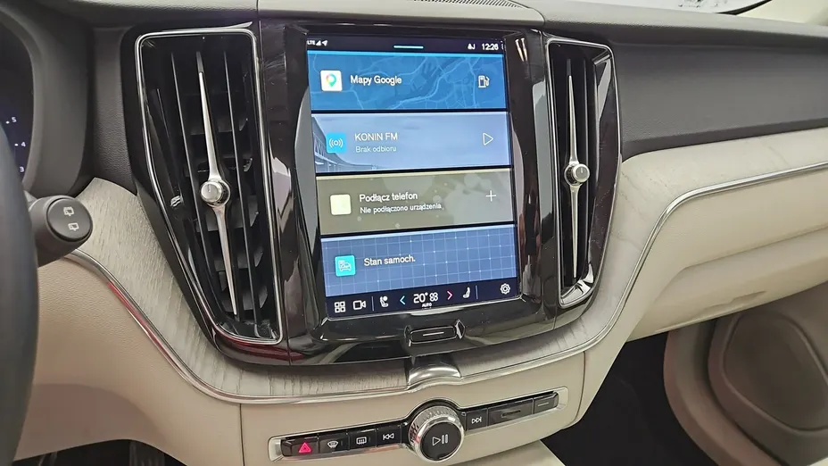 VOLVO XC60 -