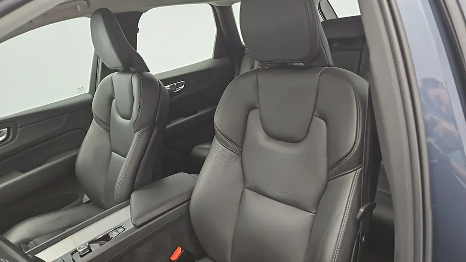 VOLVO XC60 -
